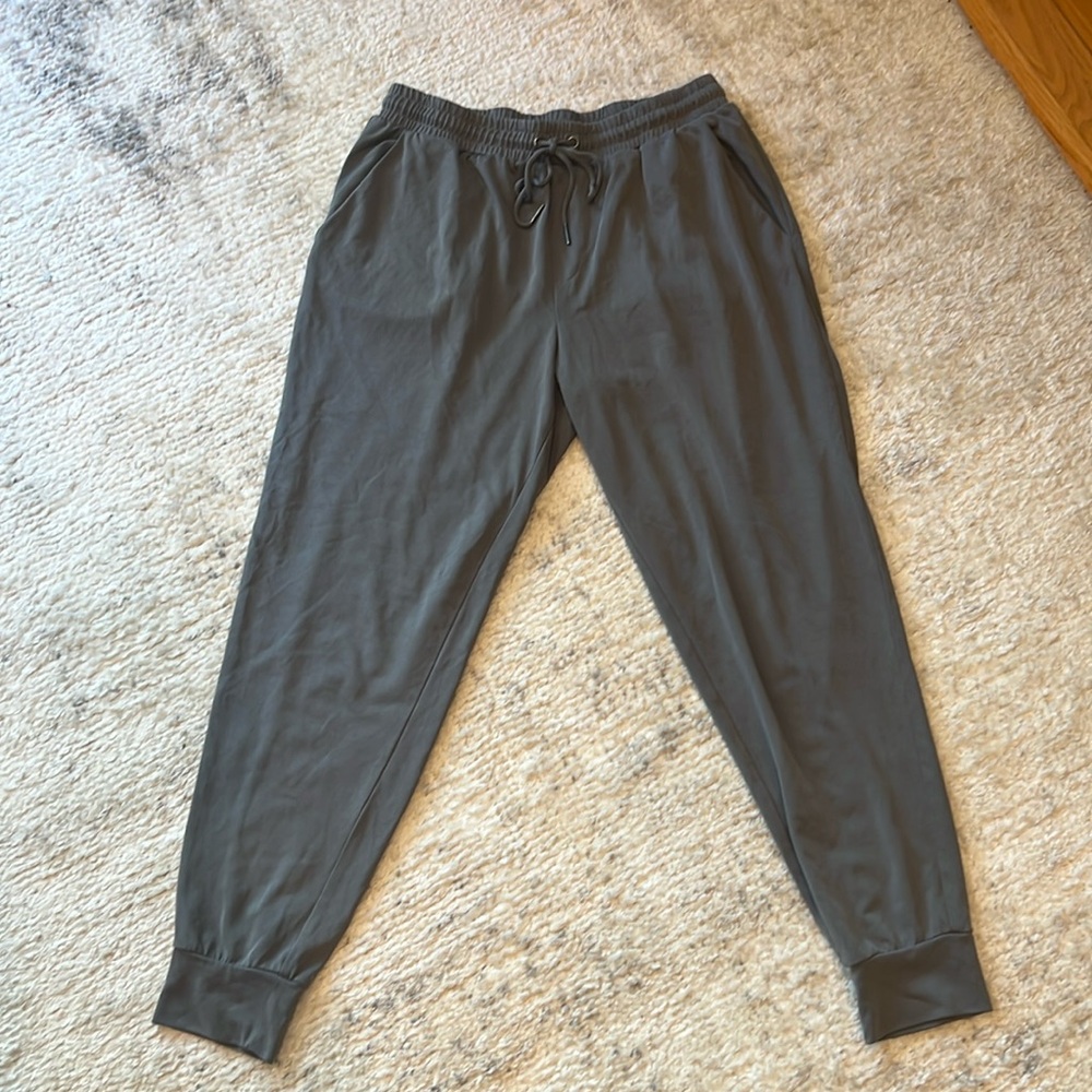 Splendid Joggers